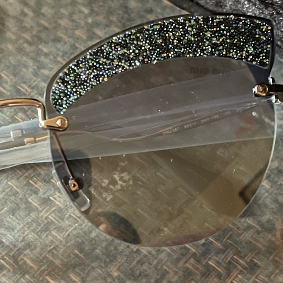 MIU MIU SUNGLASSES - Picture 4 of 15